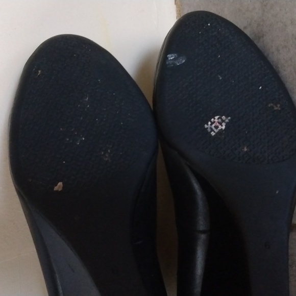 Tory Burch Shoes - Picture 10 of 12